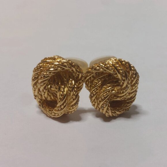 NOT FOR SALE - Vintage Christian Dior Textured Matte Gold Knot Clip-On Earrings - Picture 7 of 7